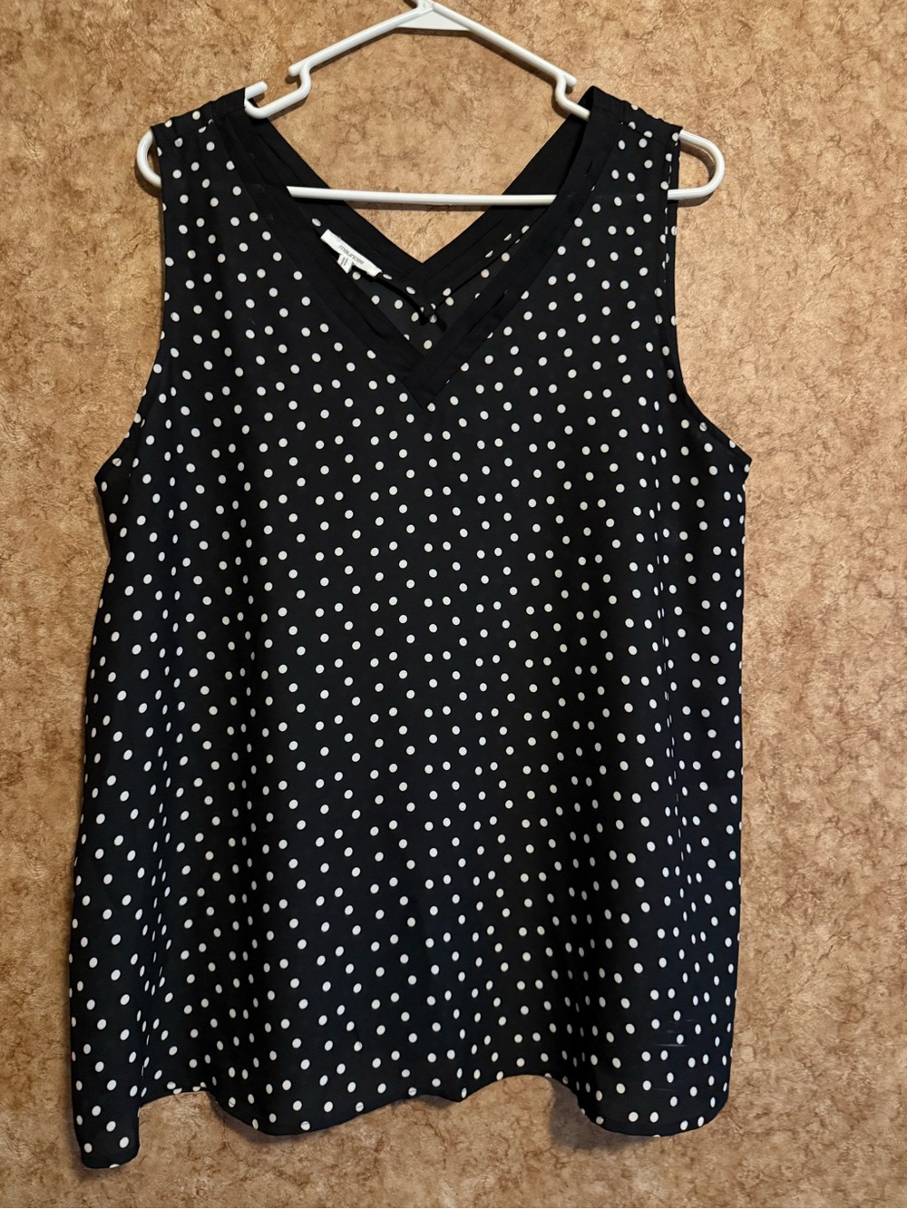 Maurices Black Polka Dot V-Neck Sleeveless Camisole